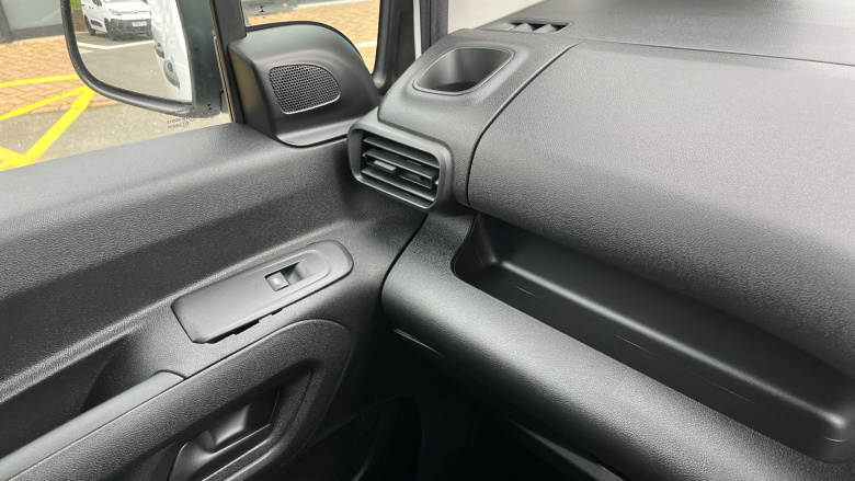 Vauxhall Combo Cargo Combo L1 Diesel 2300 1.5 Turbo D 100ps H1 Sportive Van